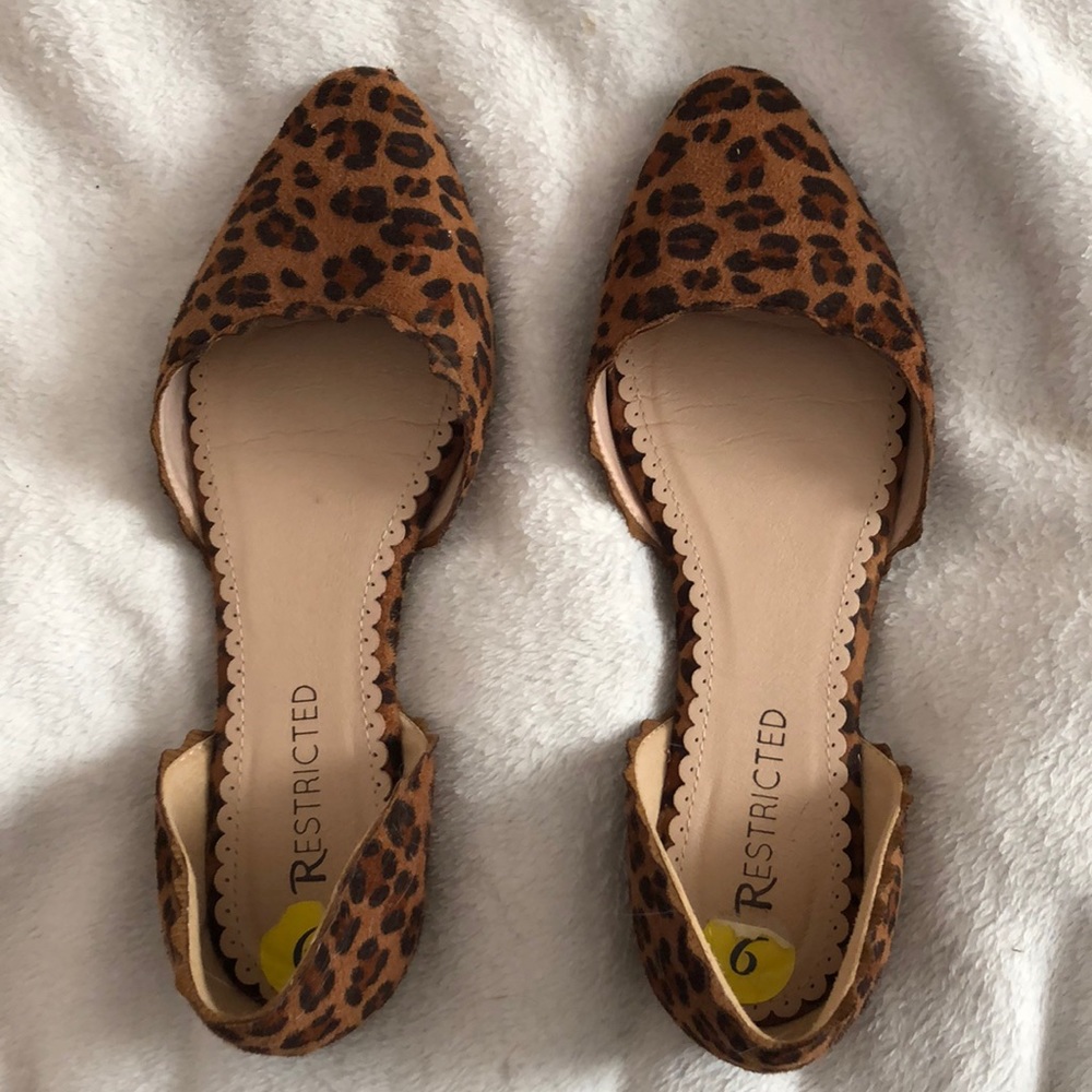 Leopard print flats